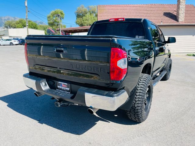 2016 Toyota Tundra Crewmax - Image 7