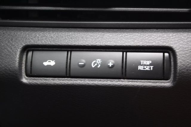 2022 Nissan Altima - Image 16