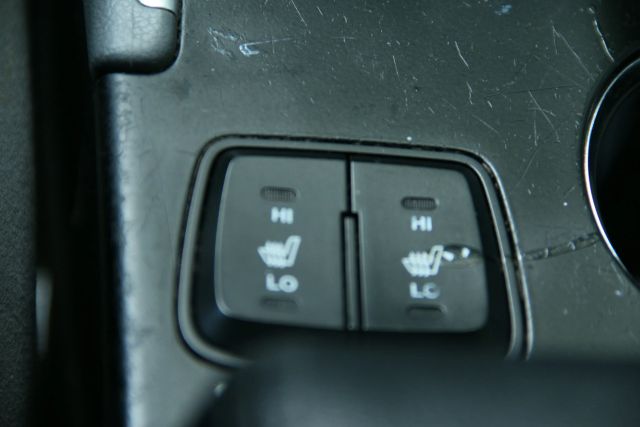 2013 Hyundai Sonata - Image 50
