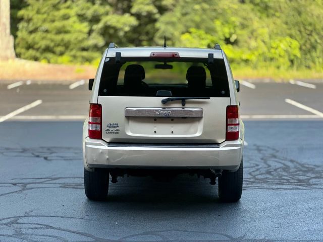 2011 Jeep Liberty Limited Edition Sport Utility 4d - Image 5