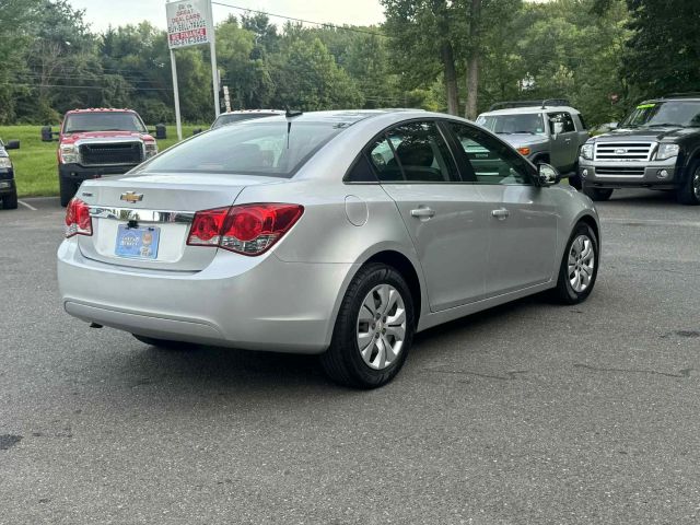 2012 Chevrolet Cruze - Image 8