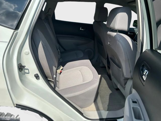 2009 Nissan Rogue - Image 12