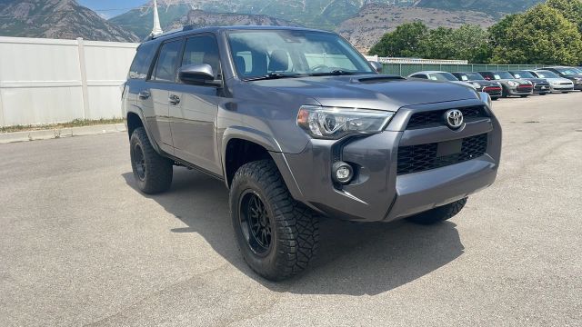2022 Toyota 4runner - Image 4