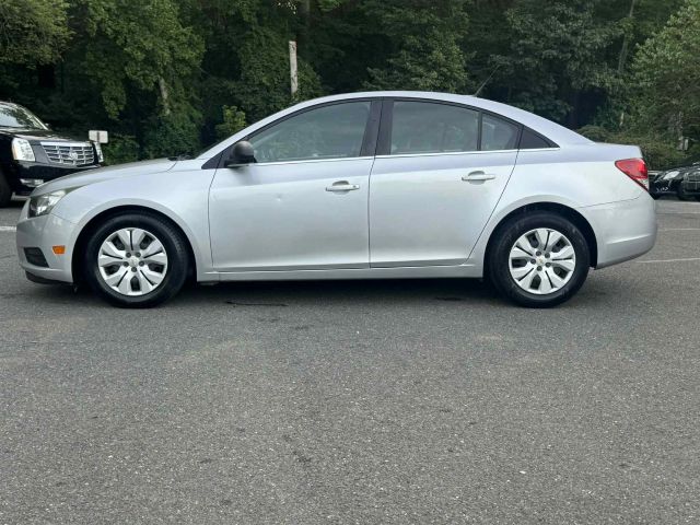 2012 Chevrolet Cruze - Image 5