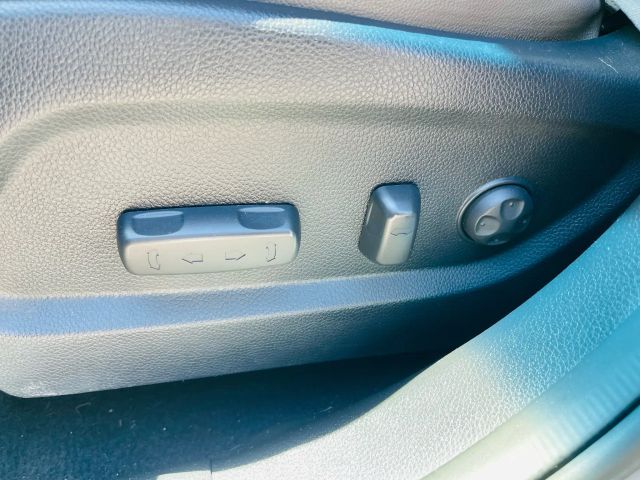 2014 Hyundai Santa Fe - Image 37