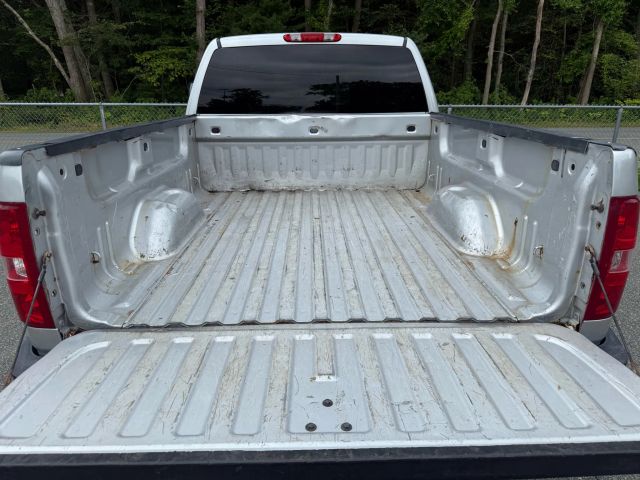 2013 Chevrolet Silverado 2500 Hd Extended Cab Lt Pickup 4d 6 1/2 Ft - Image 19