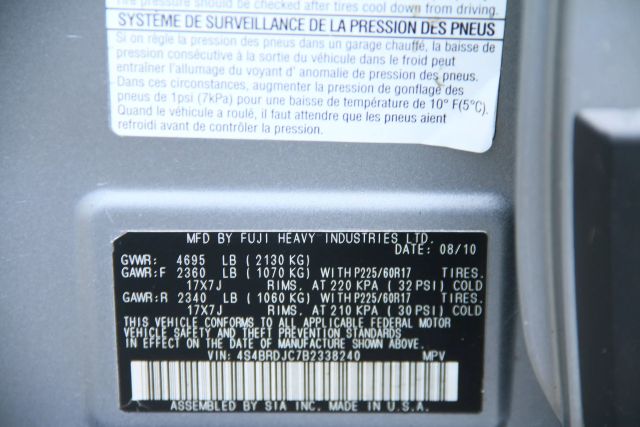 2011 Subaru Outback - Image 32