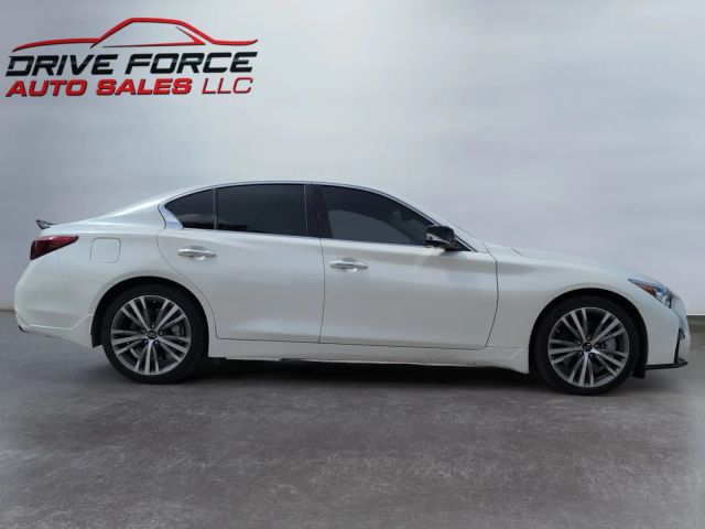 2019 Infiniti Q50 - Image 6