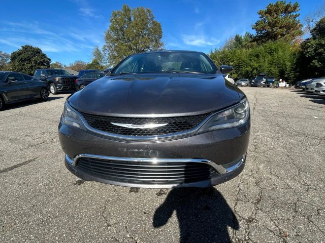 2017 Chrysler 200 - Image 14