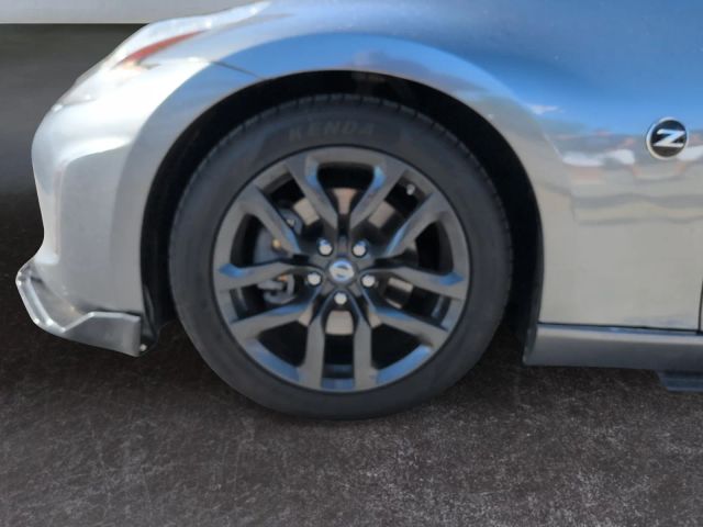 2017 Nissan 370z - Image 13