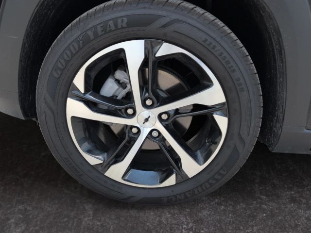 2025 Chevrolet Trax - Image 14