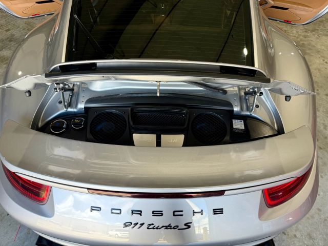 2014 Porsche 911 - Image 71