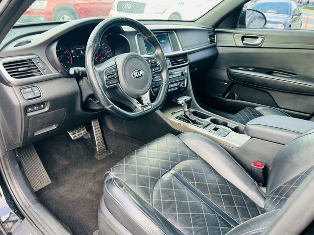 2017 Kia Optima - Image 16