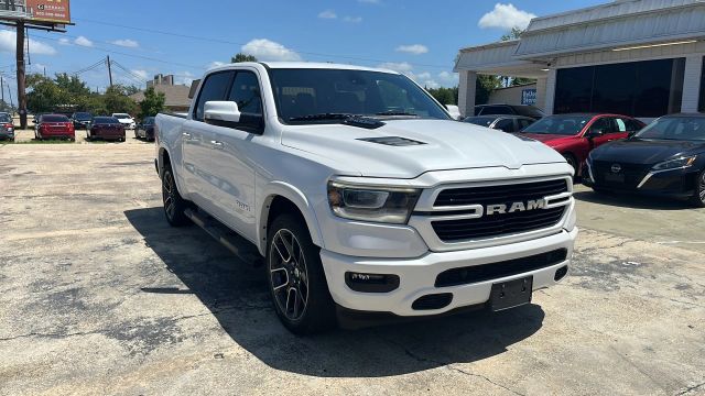 2019 Ram 1500 Crew Cab - Image 12