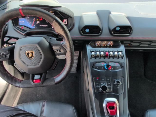 2015 Lamborghini Huracan - Image 10