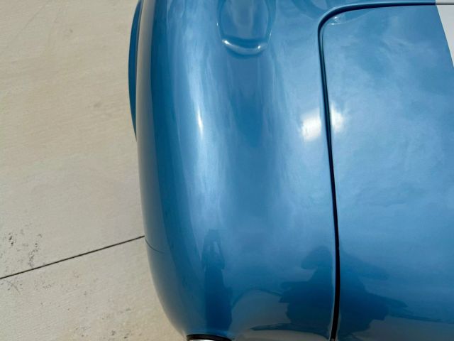1965 Shelby Cobra Roadster 427 - Image 27