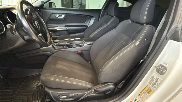 2019 Ford Mustang - Image 20