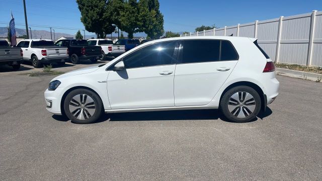 2016 Volkswagen E-golf - Image 9