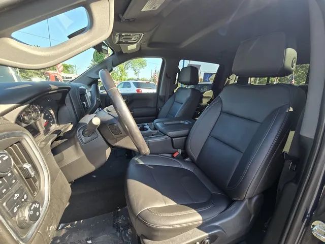 2022 Chevrolet Silverado 1500 Limited Crew Cab - Image 27
