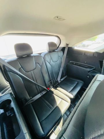 2023 Kia Sorento Hybrid - Image 27