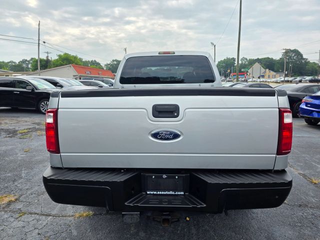 2010 Ford F250 Super Duty Crew Cab - Image 5