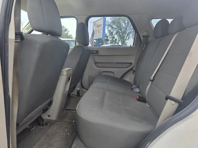 2011 Ford Escape - Image 10