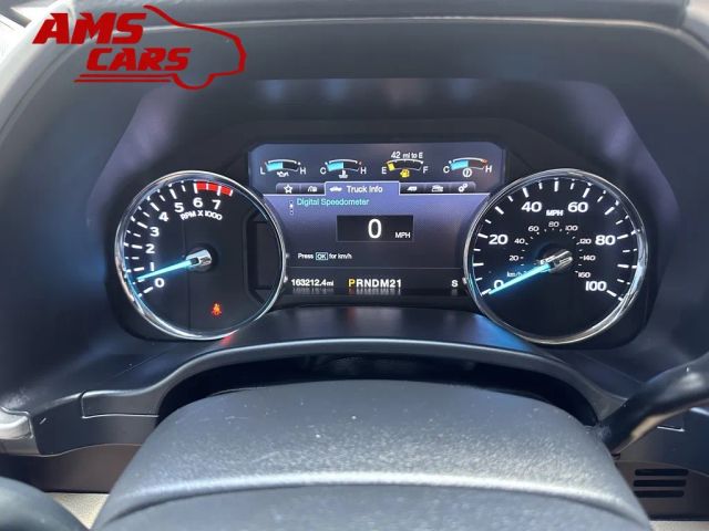 2019 Ford F250 Super Duty Crew Cab - Image 25