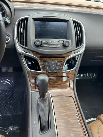 2014 Buick Lacrosse - Image 18