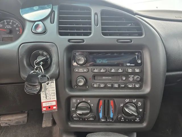 2001 Chevrolet Monte Carlo - Image 12