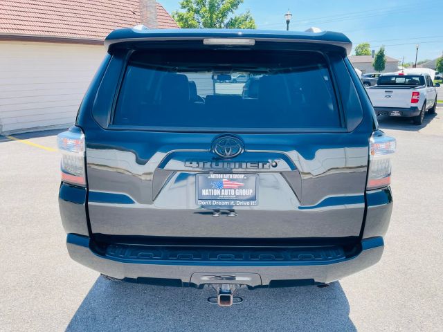2017 Toyota 4runner - Image 8