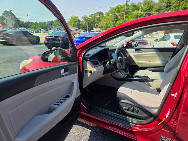 2016 Hyundai Sonata - Image 7