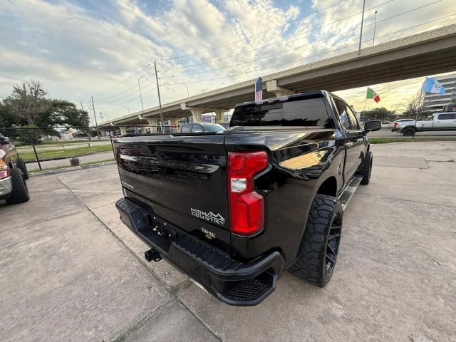 2021 Chevrolet Silverado 1500 Crew Cab - Image 11