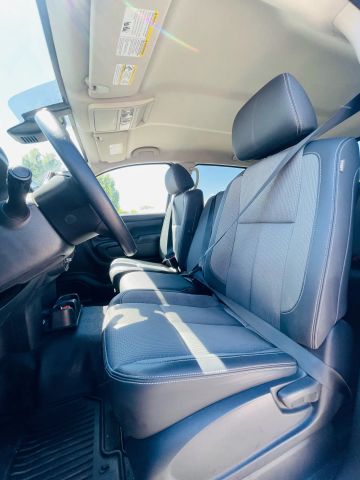 2021 Nissan Titan Crew Cab - Image 18