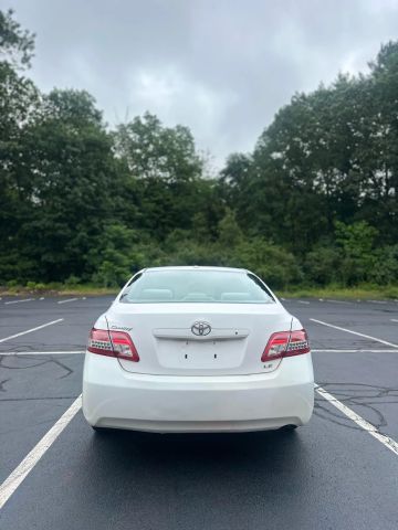 2010 Toyota Camry Le Sedan 4d - Image 6