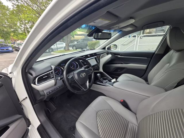 2018 Toyota Camry - Image 10