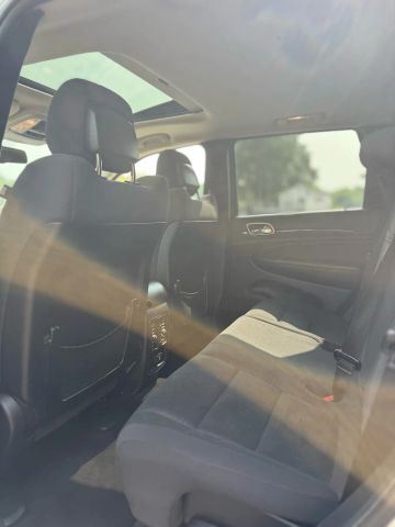 2012 Jeep Grand Cherokee Laredo Sport Utility 4d - Image 10