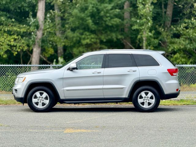 2012 Jeep Grand Cherokee Laredo Sport Utility 4d - Image 8