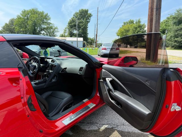2014 Chevrolet Corvette - Image 12