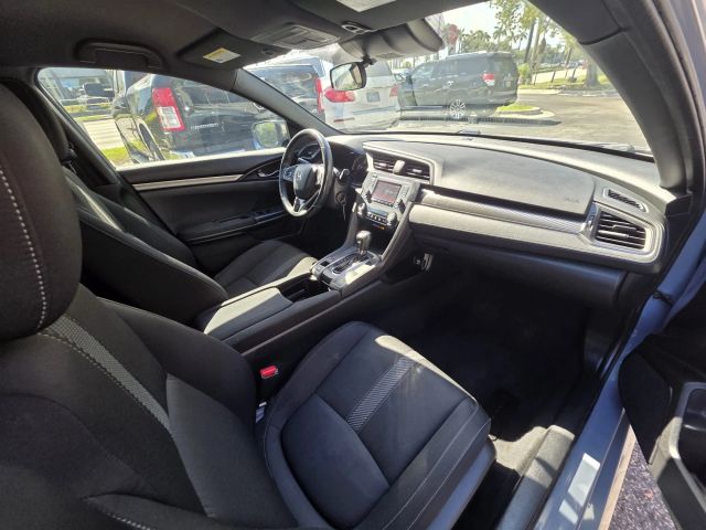 2019 Honda Civic - Image 16