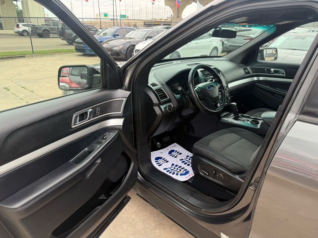 2017 Ford Explorer - Image 17