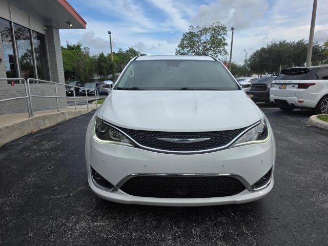 2017 Chrysler Pacifica - Image 3