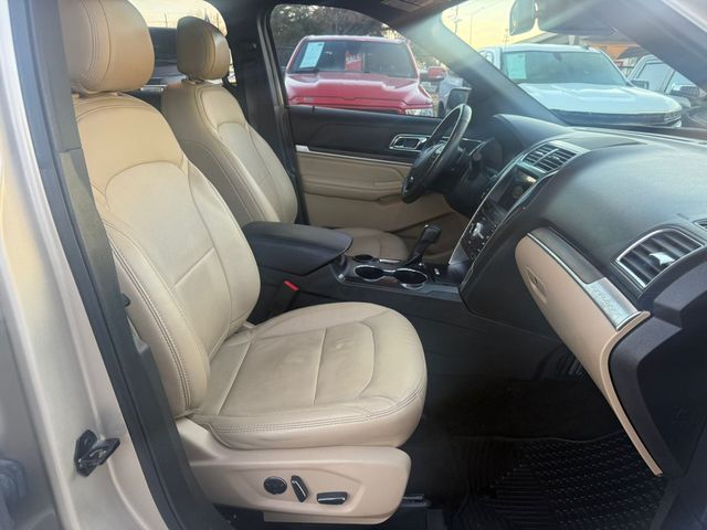 2019 Ford Explorer - Image 14