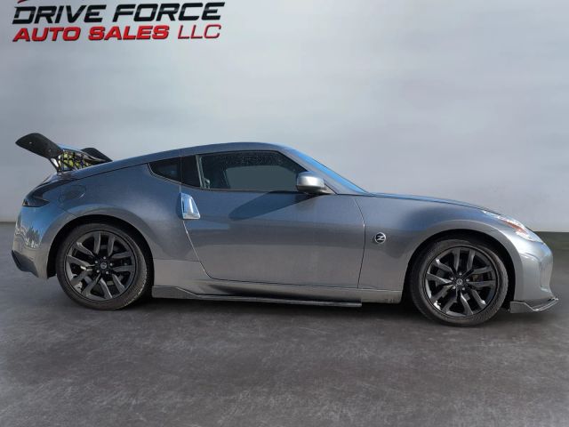 2017 Nissan 370z - Image 6