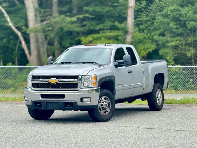 2013 Chevrolet Silverado 2500 Hd Extended Cab Lt Pickup 4d 6 1/2 Ft - Image 1