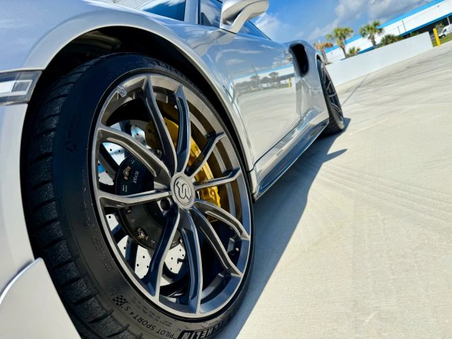 2014 Porsche 911 - Image 46