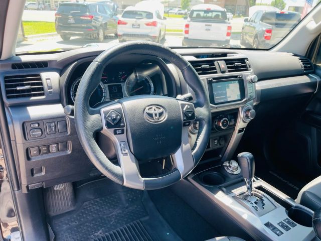 2017 Toyota 4runner - Image 31