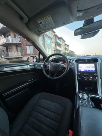 2020 Ford Fusion Se Sedan 4d - Image 14