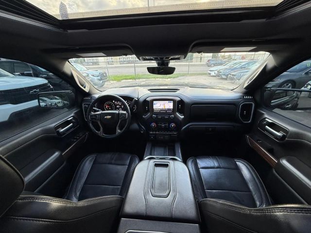 2021 Chevrolet Silverado 1500 Crew Cab - Image 13