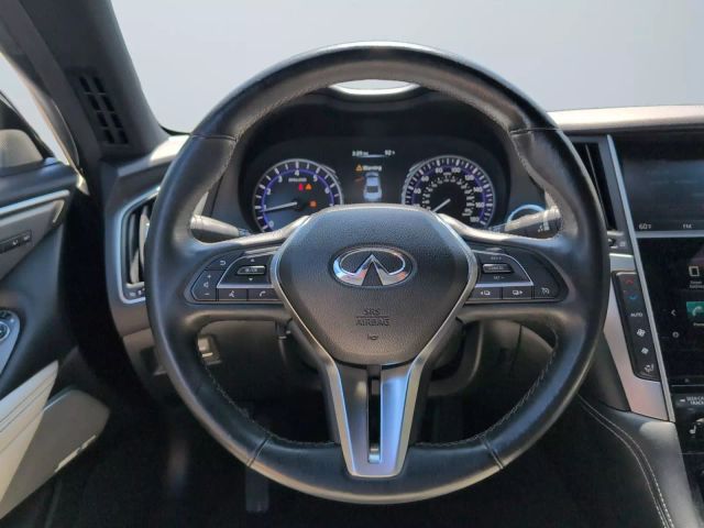 2017 Infiniti Q60 - Image 12