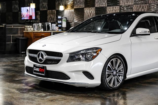 2017 Mercedes-benz Cla Cla 250 4matic Coupe 4d - Image 8